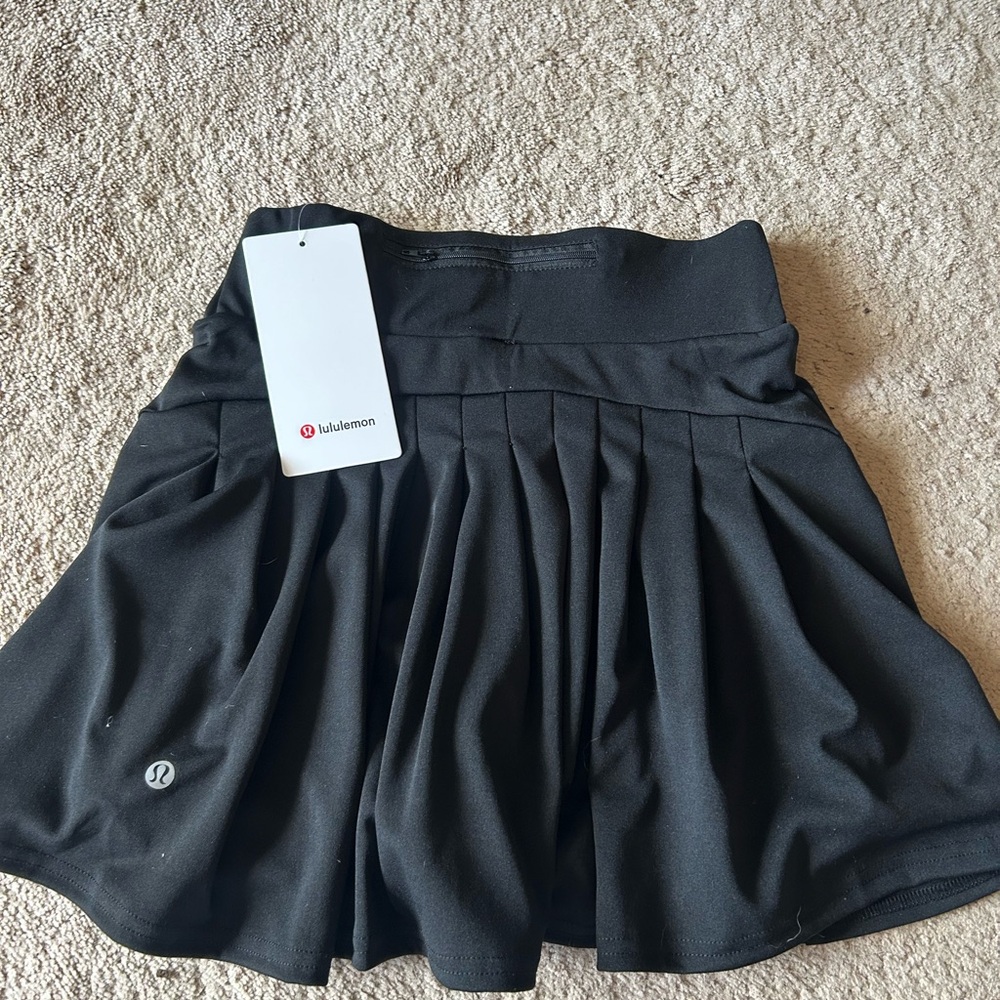 Lululemon Black Pleated Skirt
